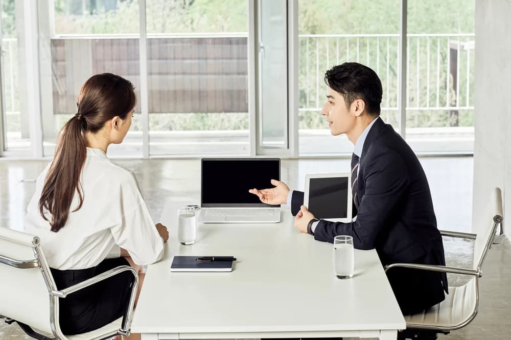 견적 상담 단계 장면
